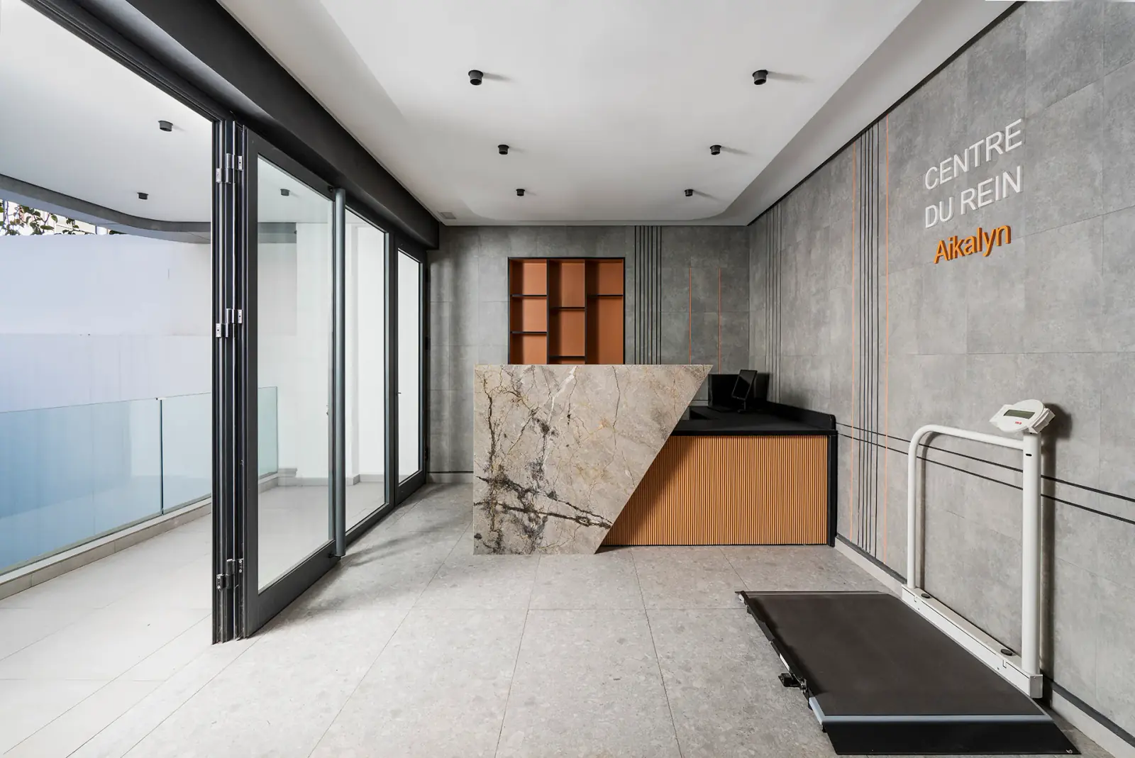 Tricky Tales — DSC00103+HDR-Edit