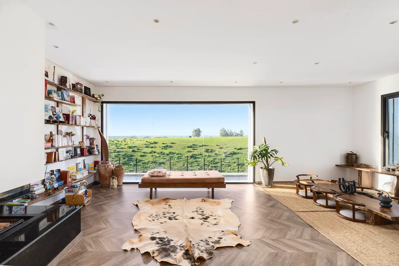 Tricky Tales — DSC03069+HDR-Edit