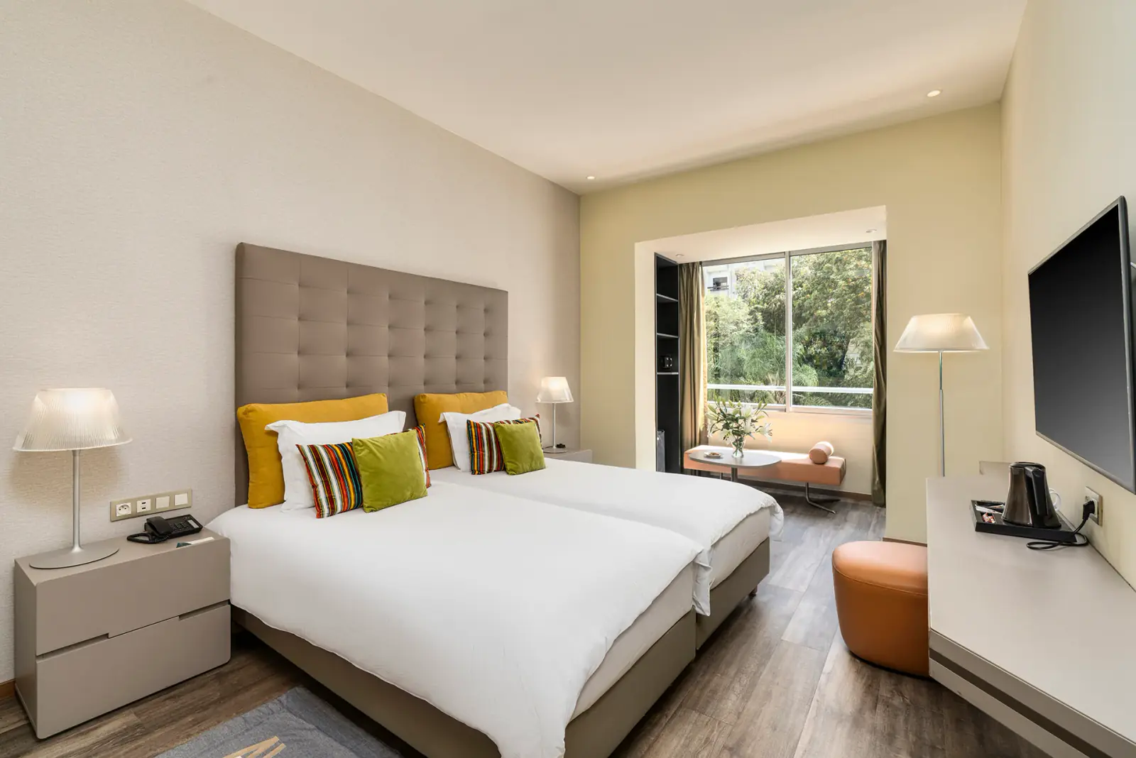 Tricky Tales — DSC05021+HDR-Edit