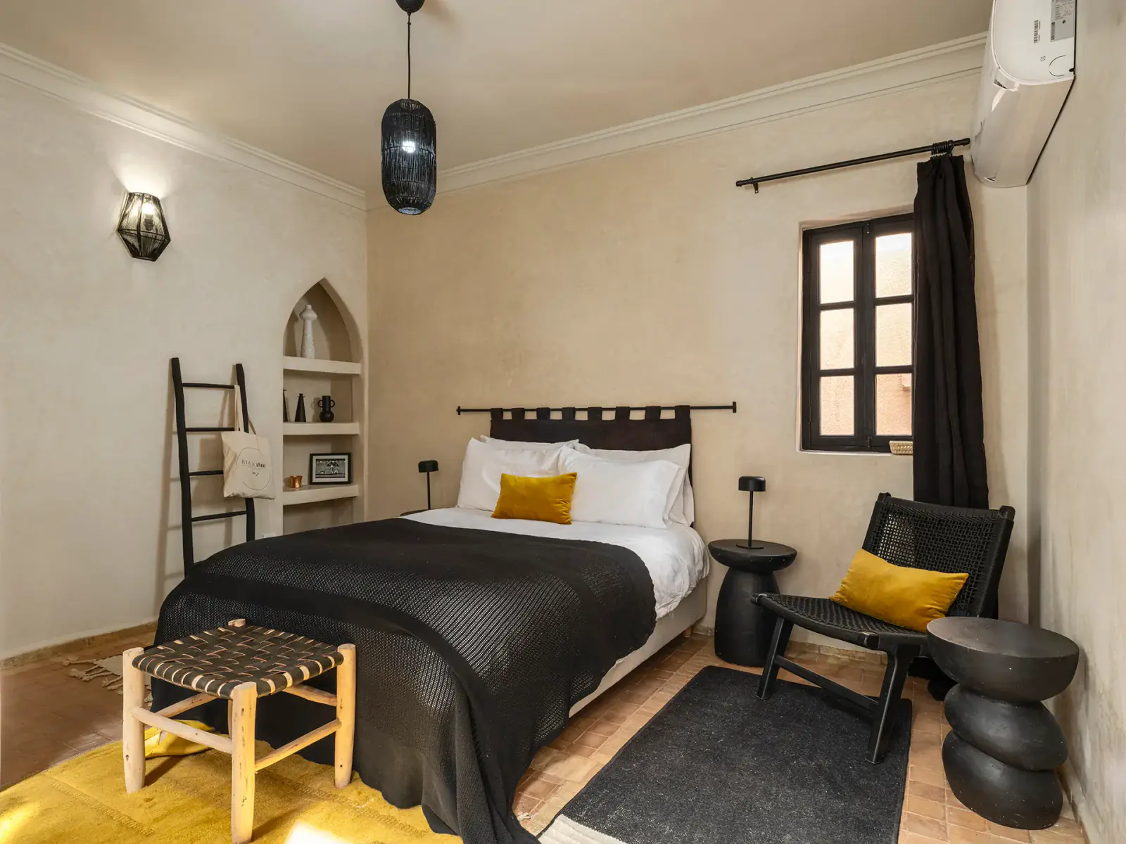 Tricky Tales — DSCF4497+HDR-Edit