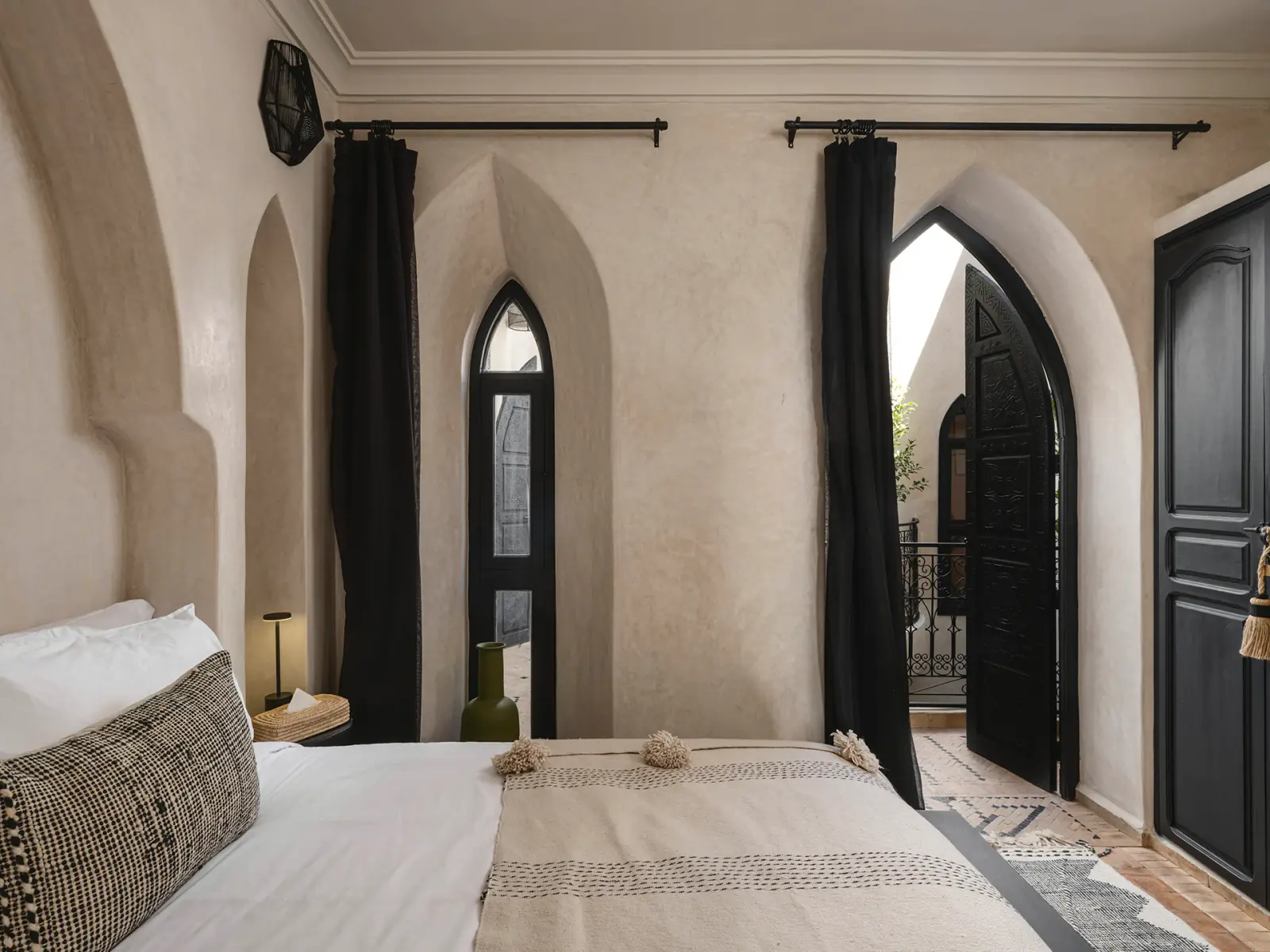 Tricky Tales — DSCF4645+HDR-Edit